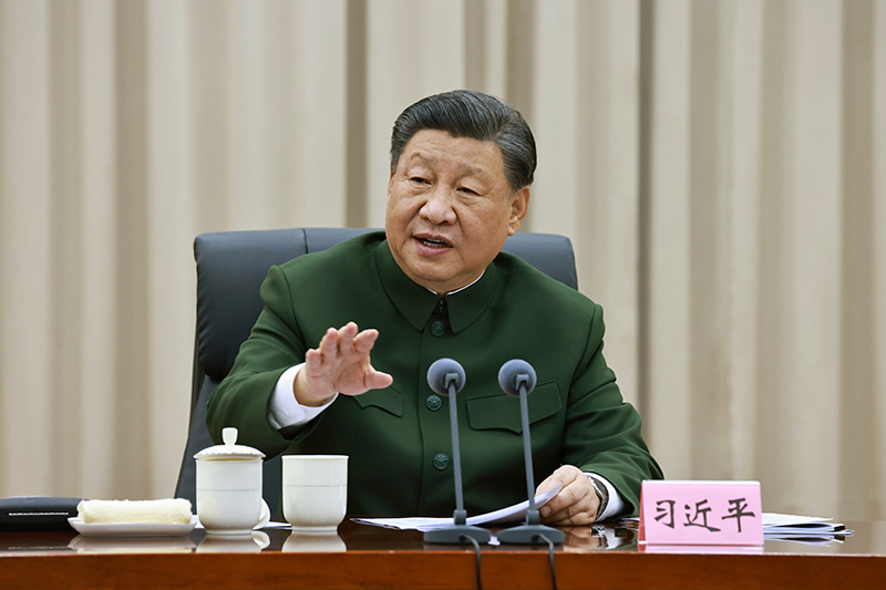 11月29日，中共中央總書記、國(guó)家主席、中央軍委主席習(xí)近平到武警海警總隊(duì)東海海區(qū)指揮部視察。這是習(xí)近平發(fā)表重要講話。